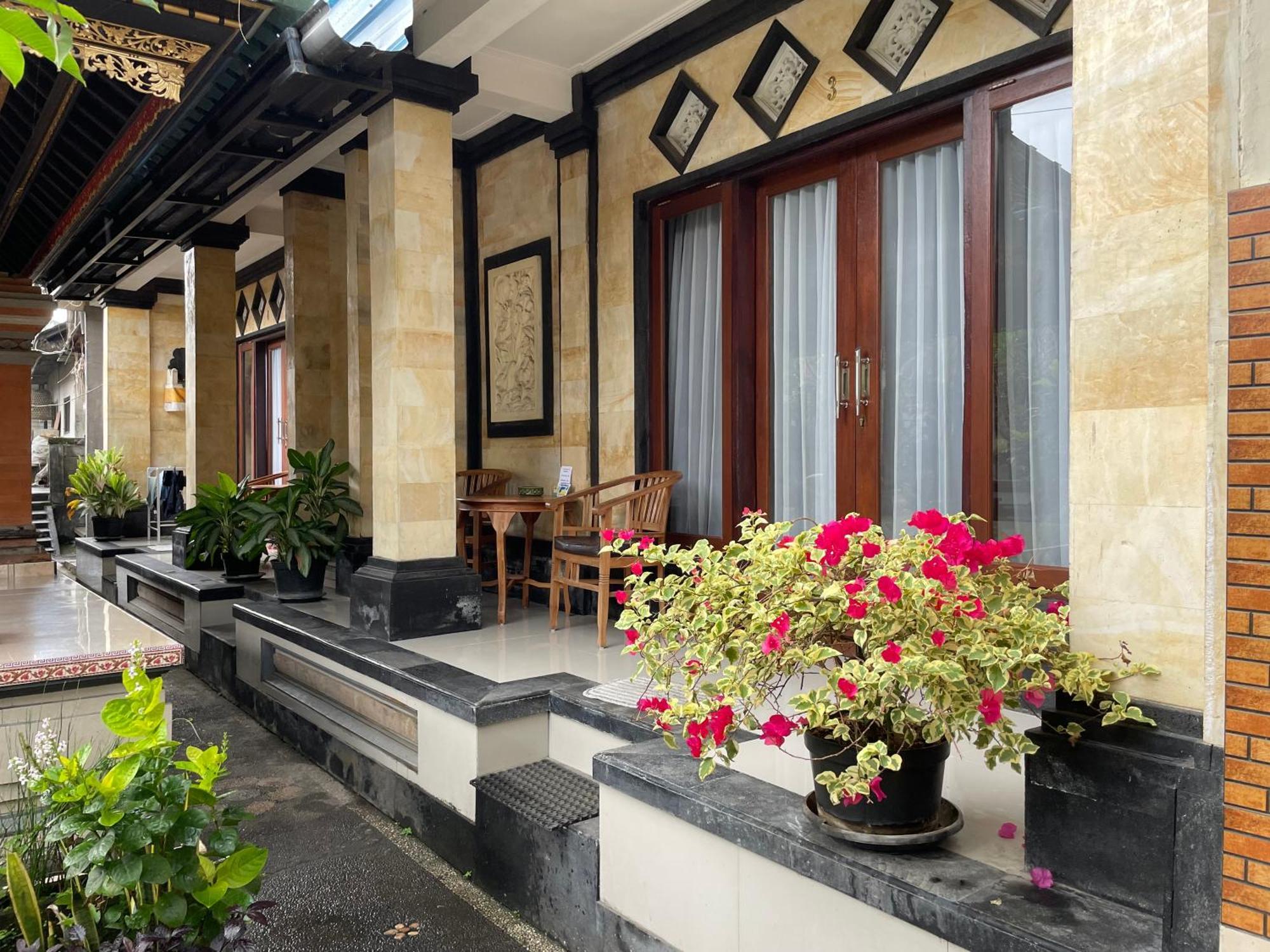 Ubud Tri Upasedana House 2 Hotel เตกากาลัง ภายนอก รูปภาพ